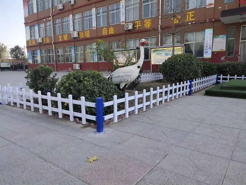 锌钢草坪护栏 锌钢草坪护栏