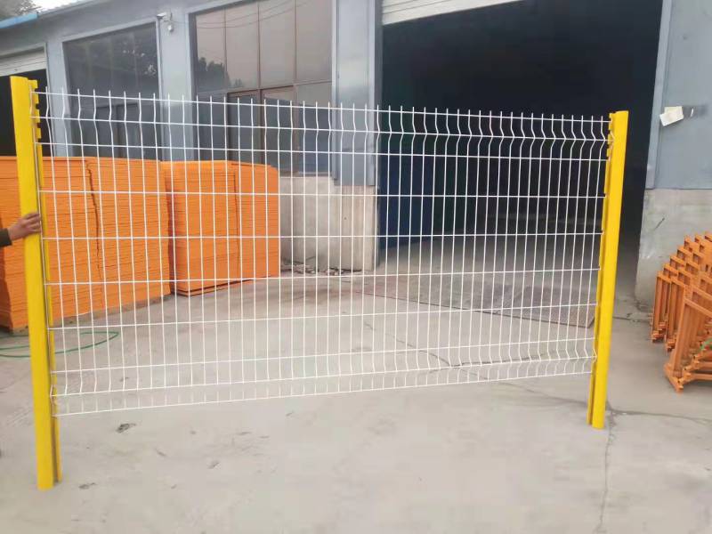 桃型柱护栏网 桃型柱护栏网